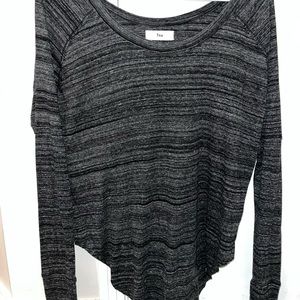 Aritzia TNA Long sleeve top